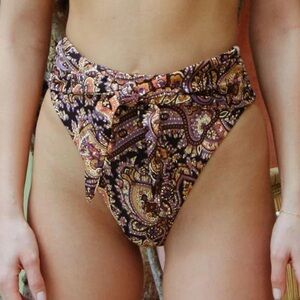 Montce Meg paisley Paula tie up bottom